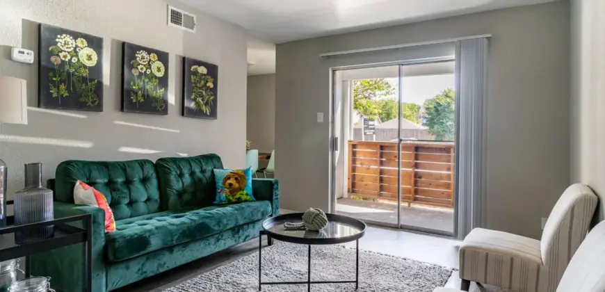 2151 Kirkwood