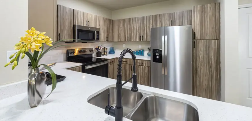 4001 Midtown