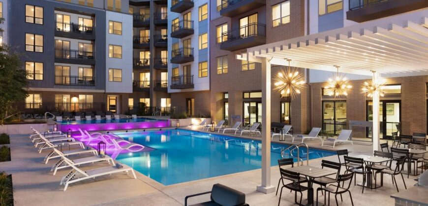 AVE Austin North Lamar