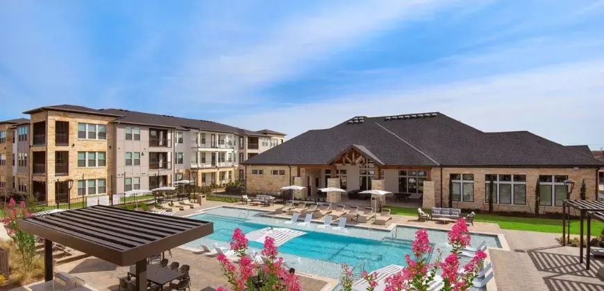 Alexan Gruene Crossing