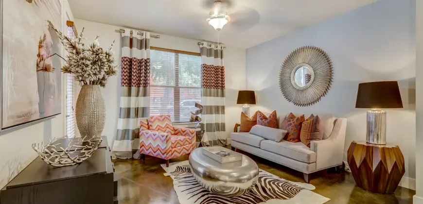 Allegro Addison Circle