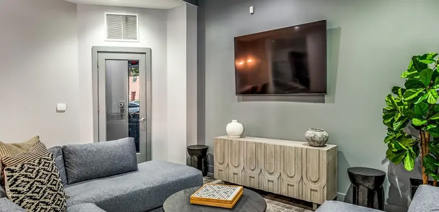Allegro Addison Circle