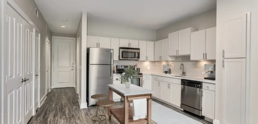 Allegro Addison Circle