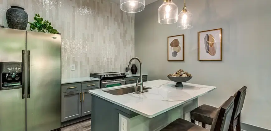 Allegro Addison Circle