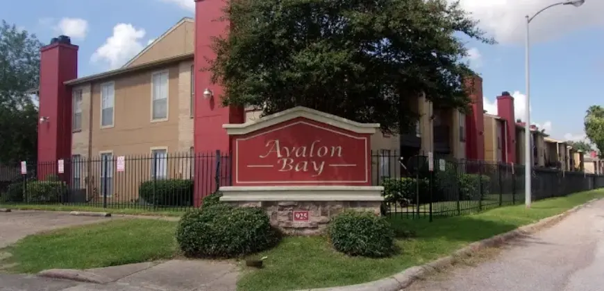 Avalon Bay