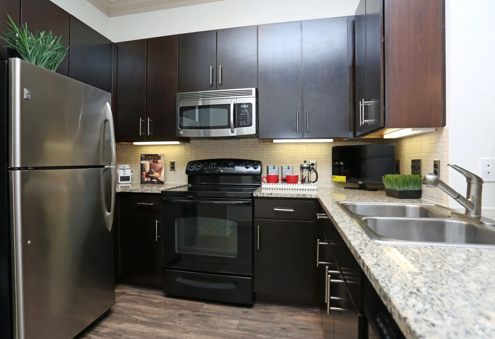 Braeswood Place