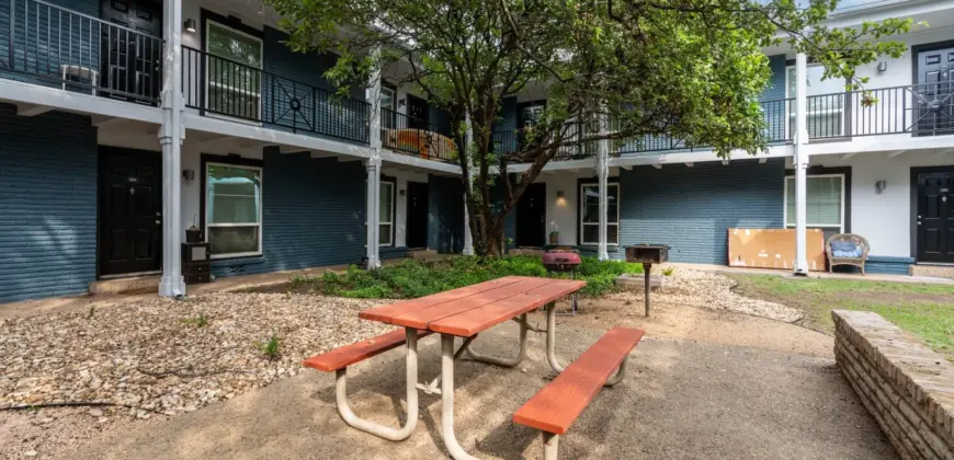 Breakers On The Lake