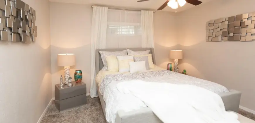 Breakers On The Lake