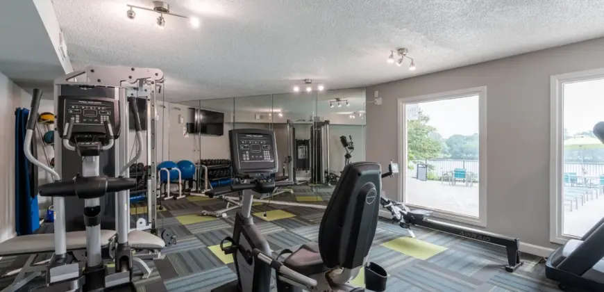 Breakers On The Lake