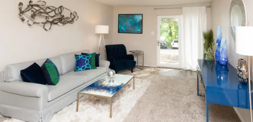 Breakers On The Lake