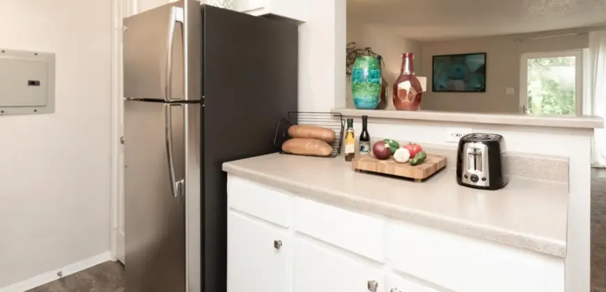 Breakers On The Lake