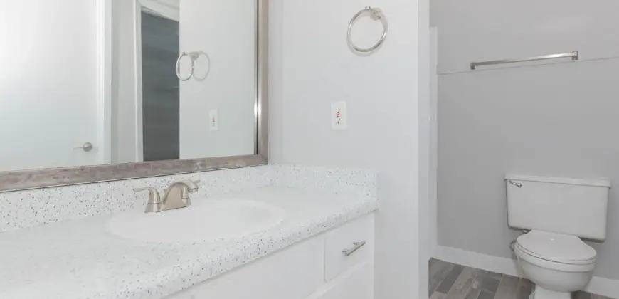 Breeze At Clear Lake