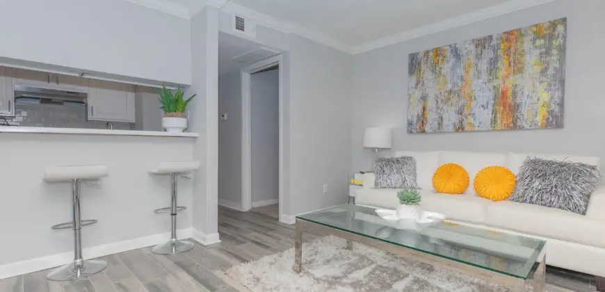 Breeze At Clear Lake