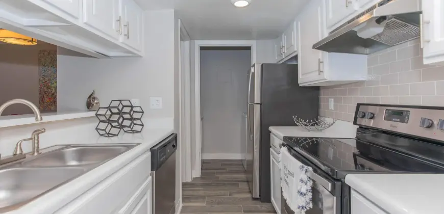 Breeze At Clear Lake