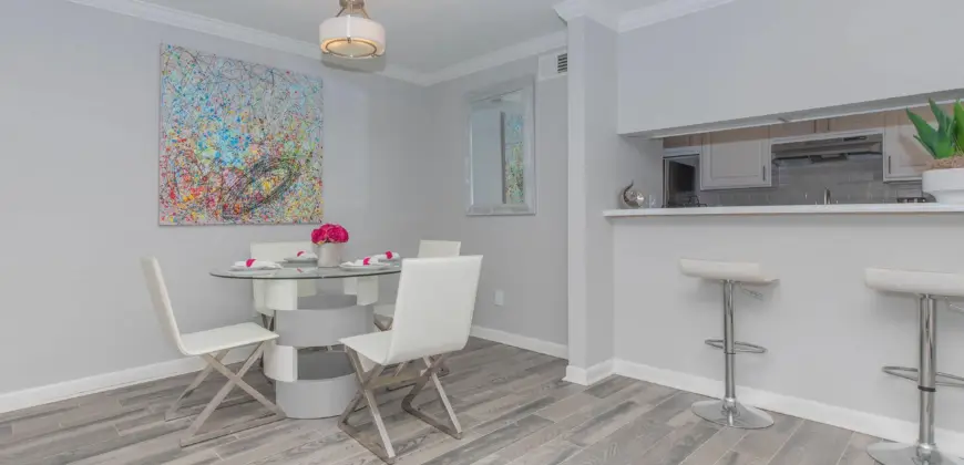 Breeze At Clear Lake