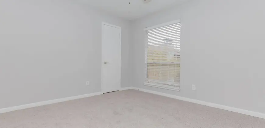 Breeze At Clear Lake