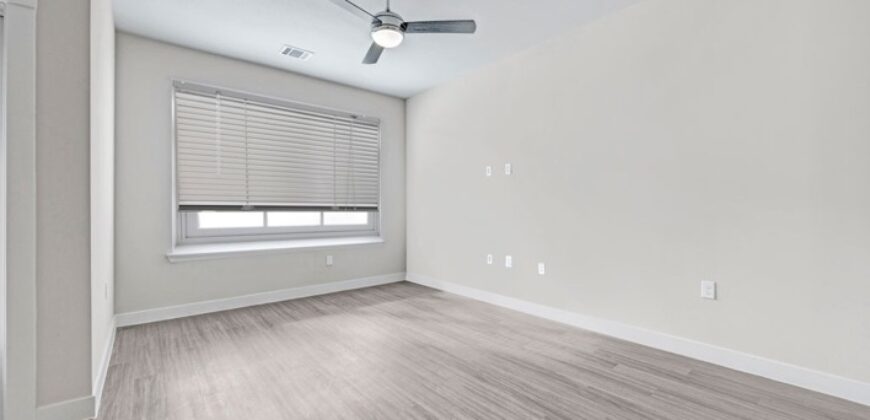 Brightleaf At Lakeline