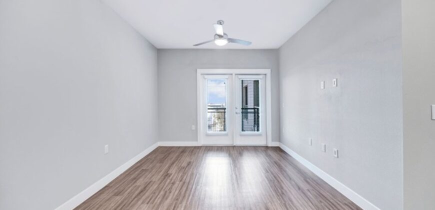 Brightleaf At Lakeline