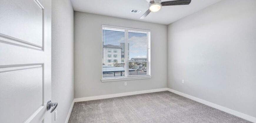 Brightleaf At Lakeline