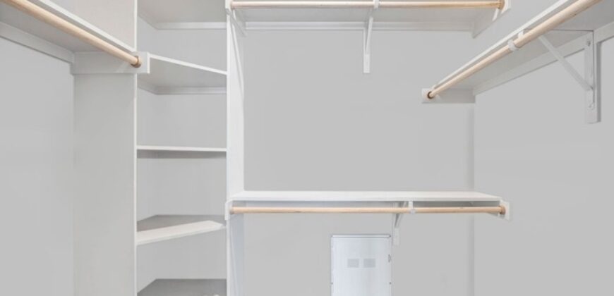 Brightleaf At Lakeline