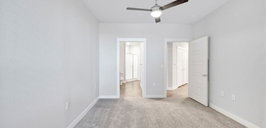 Brightleaf At Lakeline