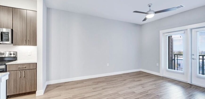 Brightleaf At Lakeline