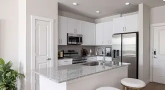 Broadstone Garden Oaks