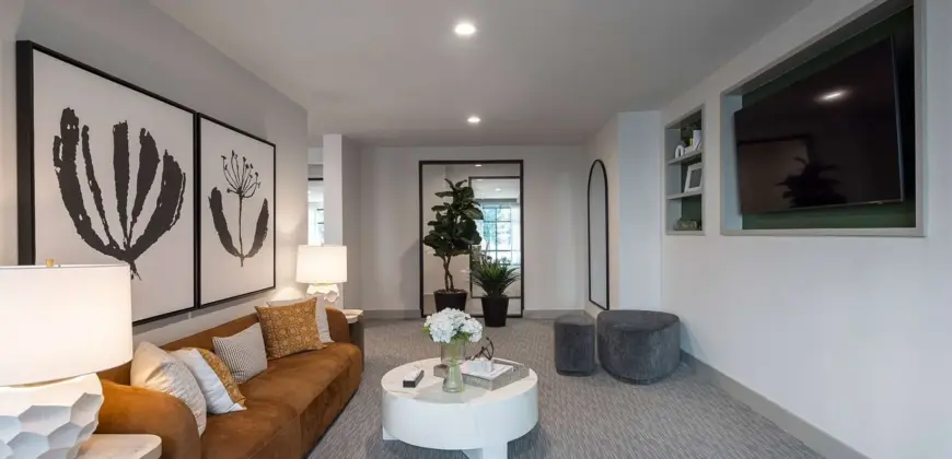 Broadstone Garden Oaks