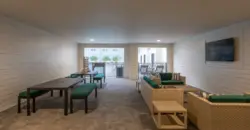 Broadstone Garden Oaks