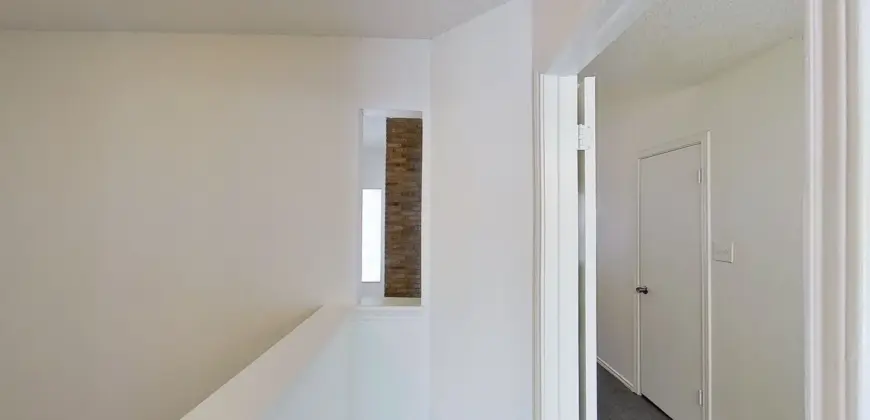 Broken Oak Townhomes