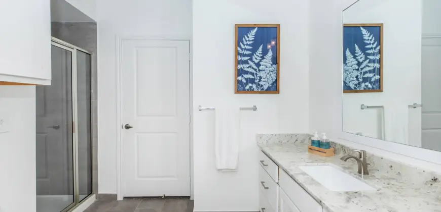 Caroline Lofts