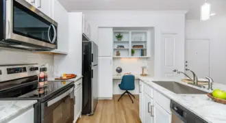 Caroline Lofts