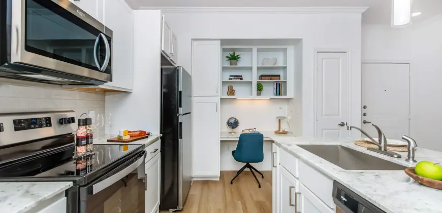 Caroline Lofts