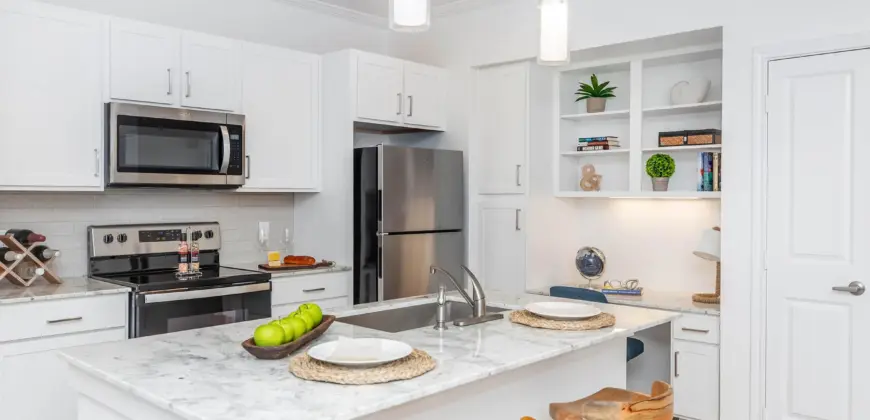 Caroline Lofts