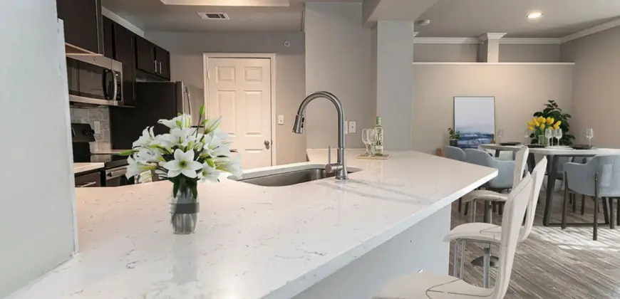 Carrara At Cole