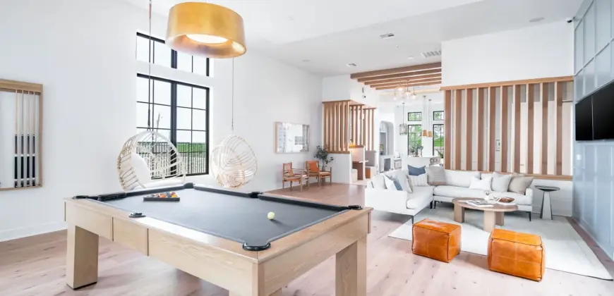 Citizen House Blue Bluff