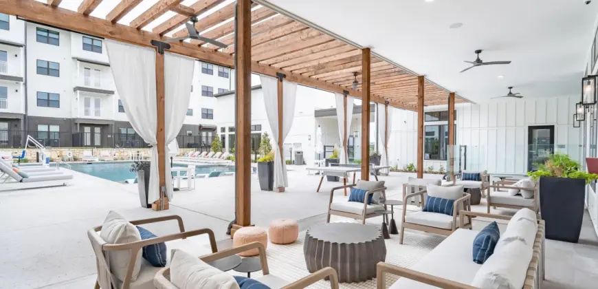 Citizen House Blue Bluff