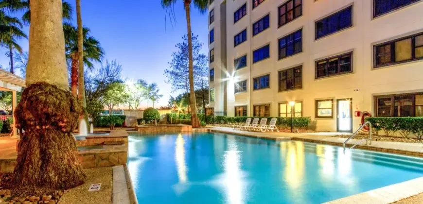 Clear Lake Place