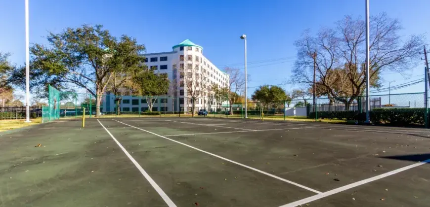 Clear Lake Place