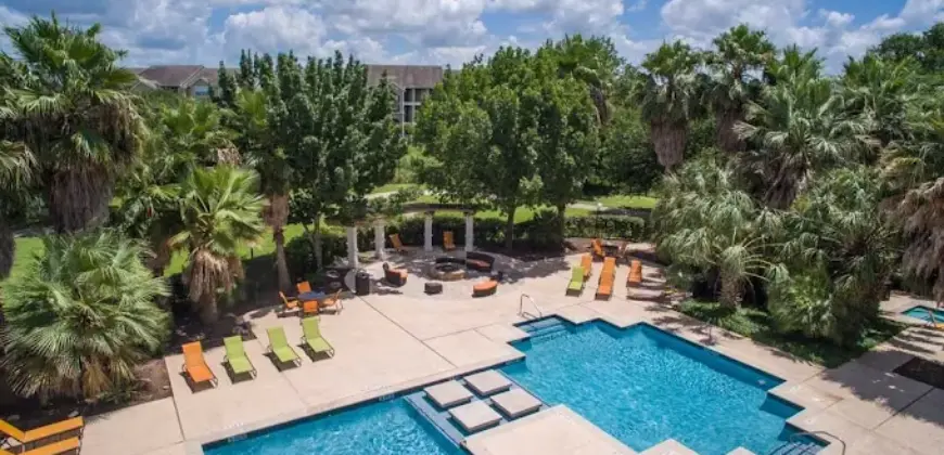 Collective On Riverside