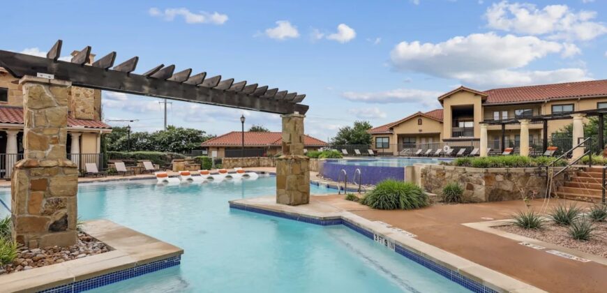 Creekside On Parmer Lane