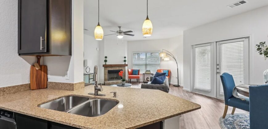 Creekside On Parmer Lane