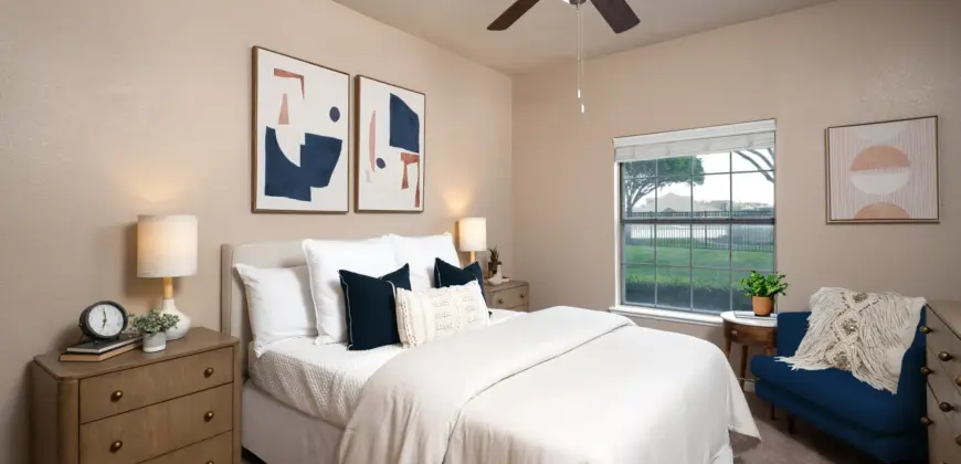Crescent Cove At Lakepointe