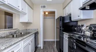 Crescent Place