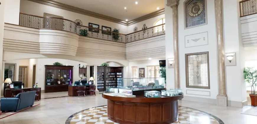 Crest Manor