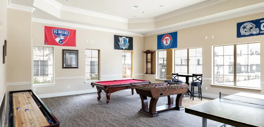 Crest Manor