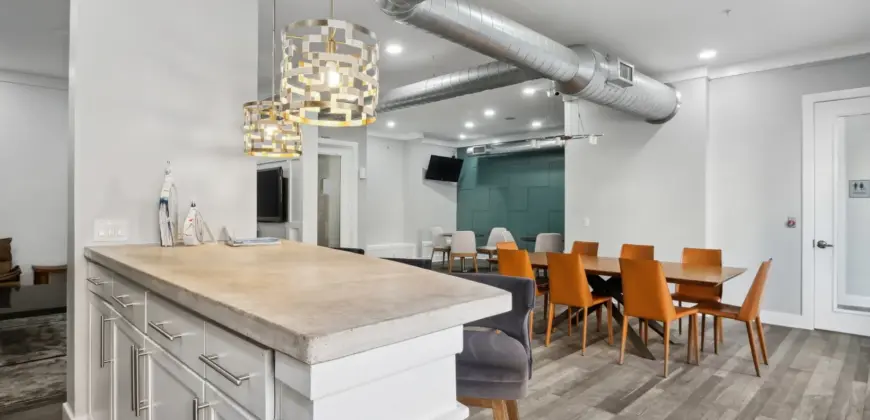 Design Adelphi District