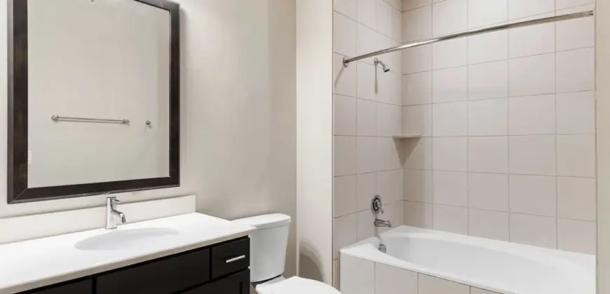 Domain On The Parkway