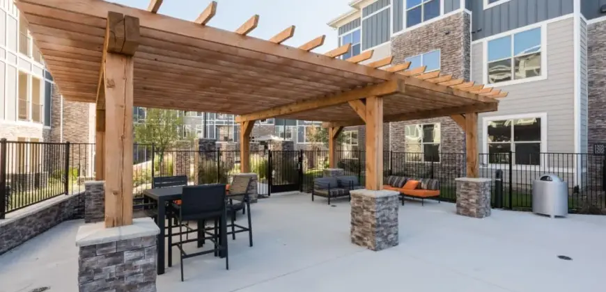 Enclave At Westport