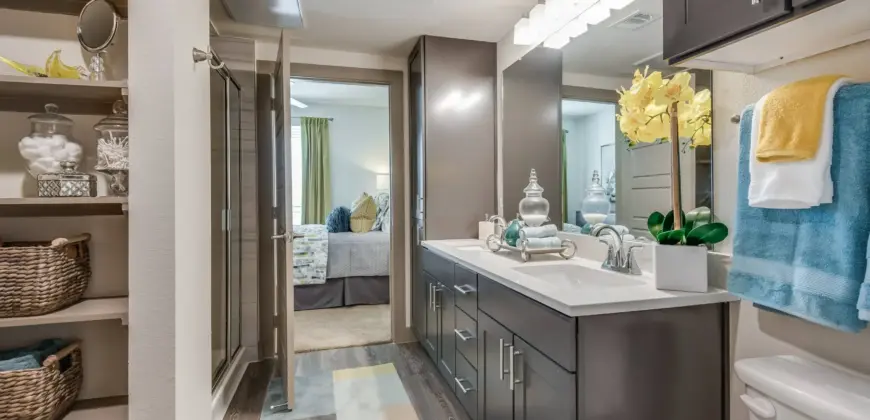 Enclave At Woodland Lakes